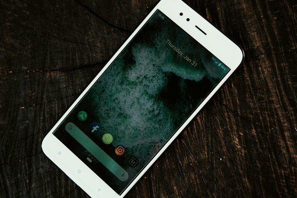 Comment utiliser un smartphone pour suivre et optimiser votre sommeil avec des applications de suivi de santé?